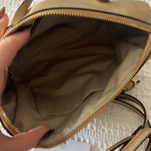 Coach Handbag Gold with removable shoulder strap - Picture 6 of 6